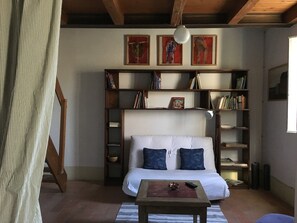 Comfort Double Room, Mezzanine | Living area - La Fratta Art - House (Marsciano)