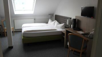 Hypo-allergenic bedding, desk, laptop workspace, free WiFi