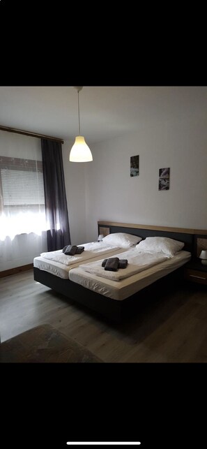 Double Room | In-room safe, rollaway beds, free WiFi