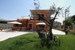 Front of property - Az. Agrituristica La Tenuta del Falco (Piedimonte San Germano)