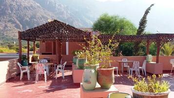 Breakfast, lunch, dinner served; Moroccan cuisine