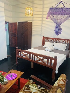 2-Bedroom Villa | 2 bedrooms, in-room safe, desk, free WiFi