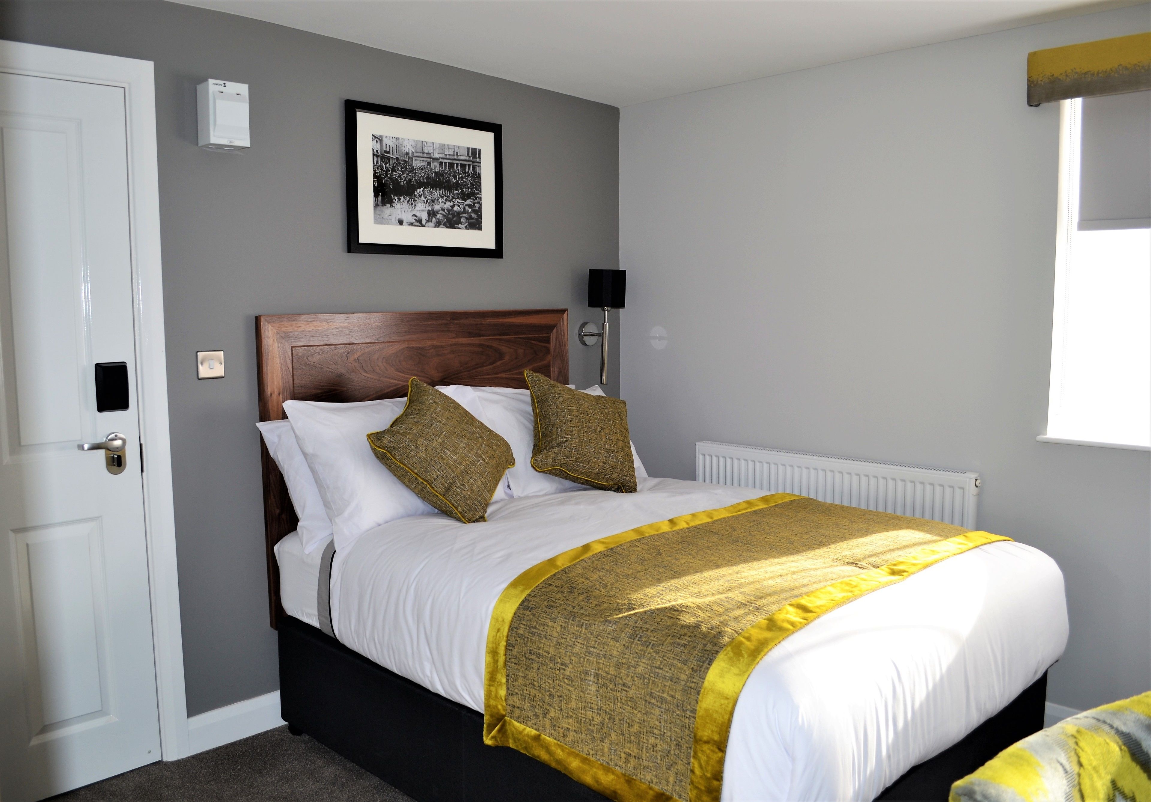 Large Double Room | Meja kerja, kedap suara, setrika/meja setrika, dan Wi-Fi gratis
