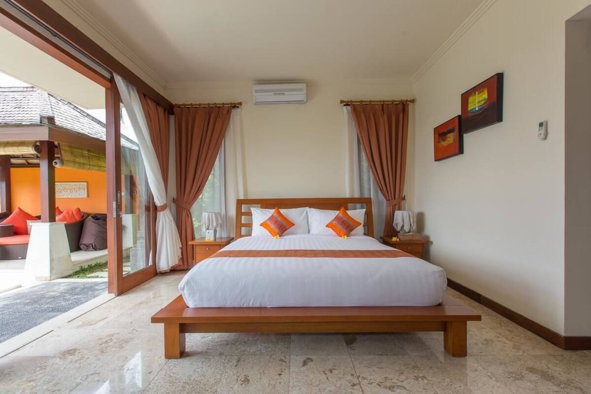 Vila Eksklusif, 3 kamar tidur | Brankas, meja kerja, dan setrika/meja setrika