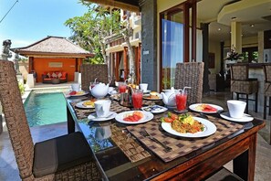 Daily continental breakfast (IDR 100000 per person) - Pearl Villas Uluwatu (Ungasan)