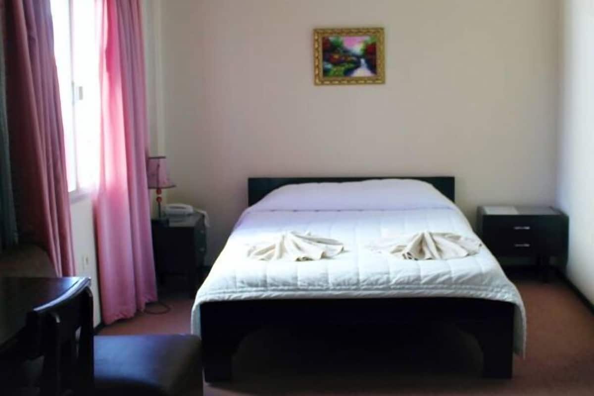 Minibar, in-room safe, blackout curtains, soundproofing