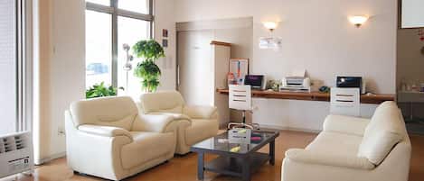Sala de estar en el lobby