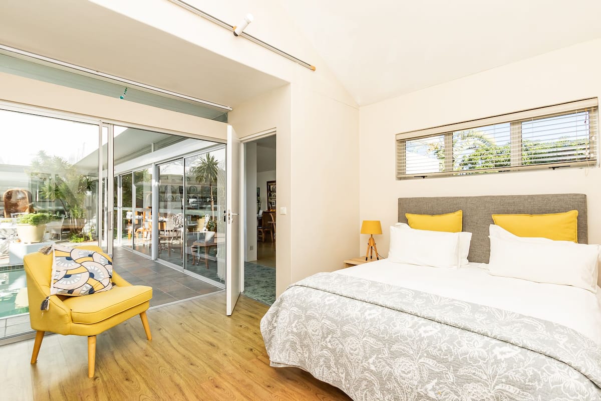 Business Room, 1 Bedroom | 1 bedroom, Egyptian cotton sheets, premium bedding, down comforters