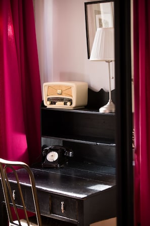 Double or Twin Room | Room amenity
