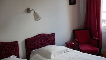 Kamar Double atau Twin | Seprai premium dan didekorasi berbeda-beda