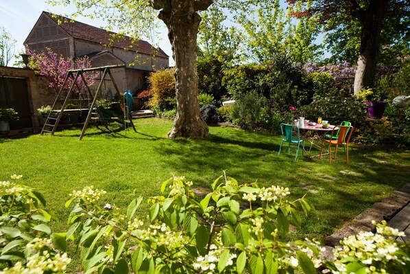 Garden - Le Clos de l'Abbaye (Cluny)