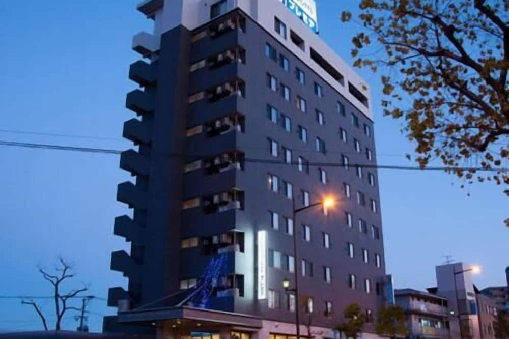 New Station Hotel Premiere
