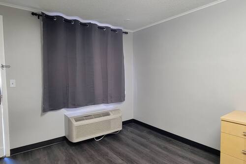 Minibar, desk, iron/ironing board, free WiFi