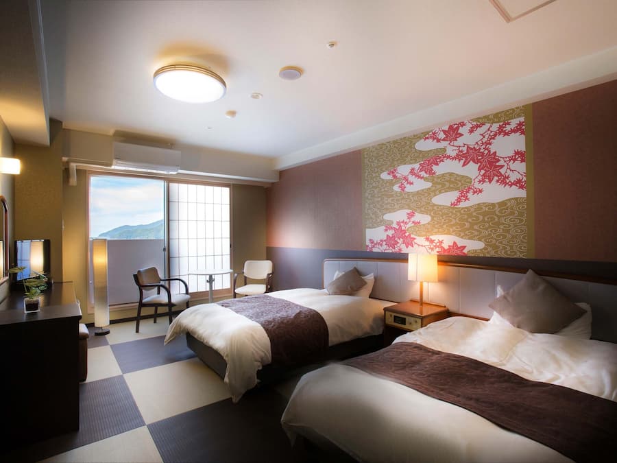 Twin kamer, niet-roken | Een kluis op de kamer, een strijkplank/strijkijzer, gratis wifi