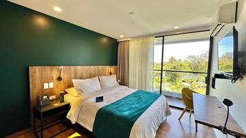 Superior Double Room, 1 Queen Bed, Lake View