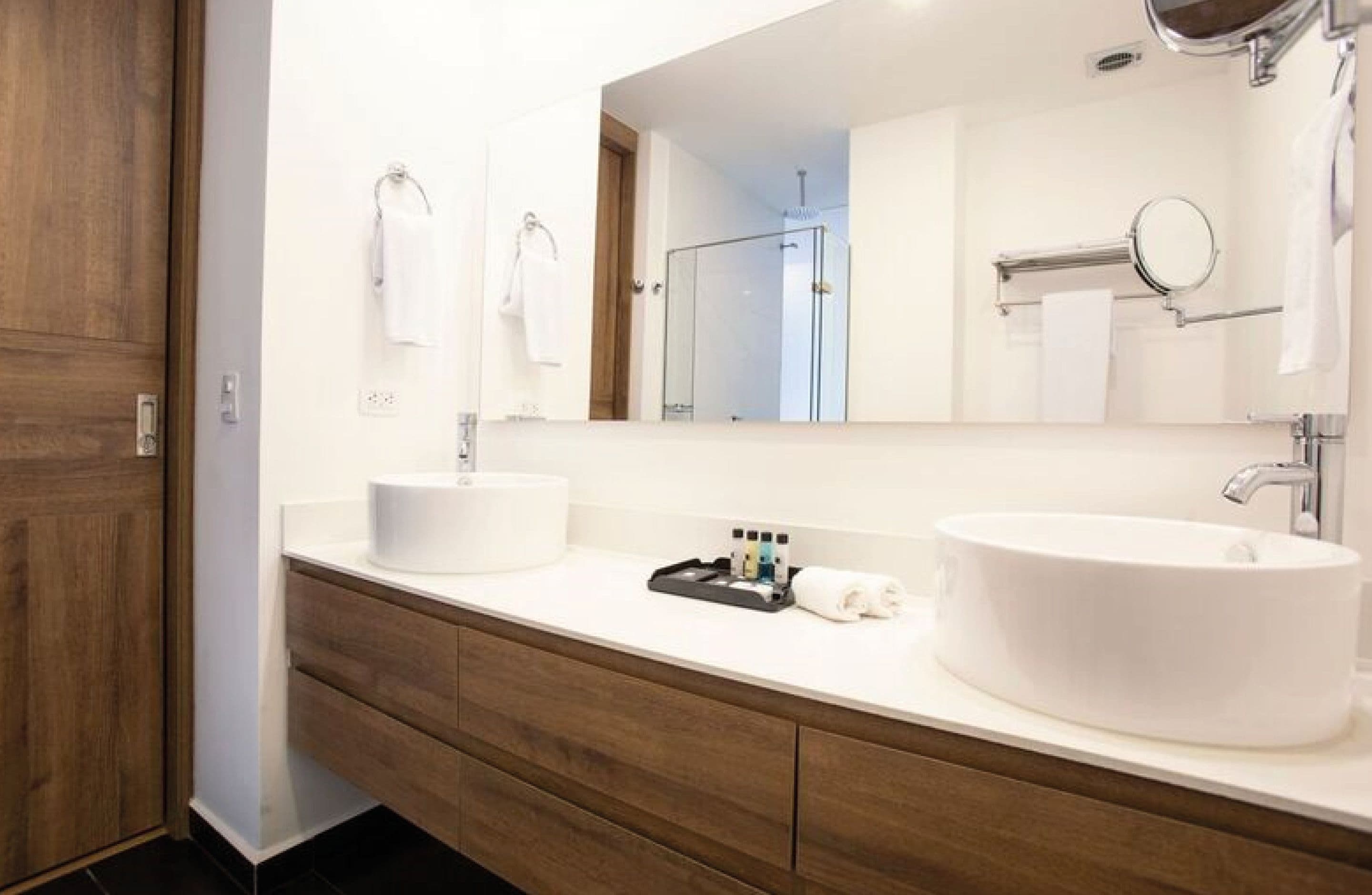 shower, free toiletries, slippers, towels