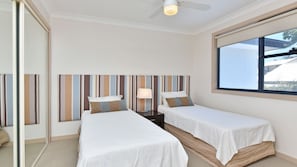 2 bedrooms, bed sheets