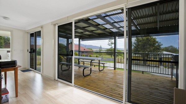 Interior - Seaview Cottage - Sunny location (BERMAGUI)