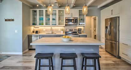 Remodeled Ventura Beach Home with Yard & Fire Pit!