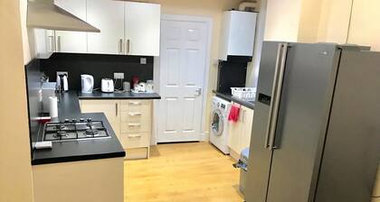 5 Bedroom House For Large Group