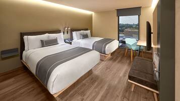 Caja de seguridad en la habitación y escritorio