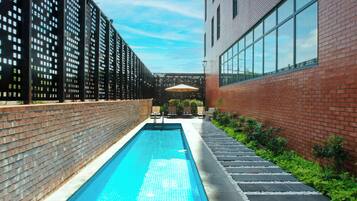 Alberca al aire libre