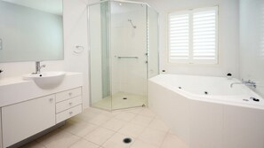 Dusche, Whirlpool