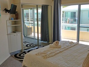 Unclassified image, 4 of 21, button - Pacific Blue Apartment, Unit 258/265 Sandy Point Road (Salamander Bay)