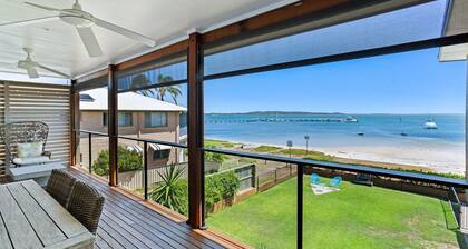 Exclusive beachfront holiday house