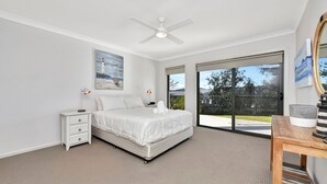 2 bedrooms, WiFi, bed sheets - Beach House, 1/20 Pacific Drive (Fingal Bay)