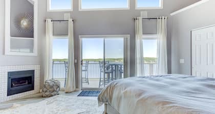 THE PENTHOUSE at Ledges Point! 6 King Bedrooms! Incredible Main Channel View!