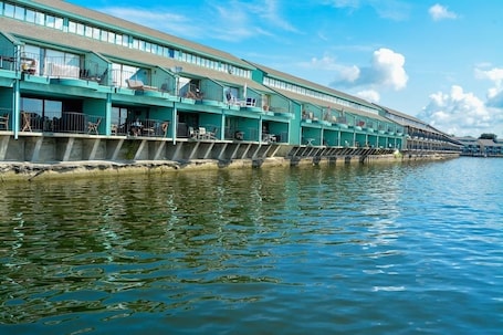 Exterior. Resort Attractions