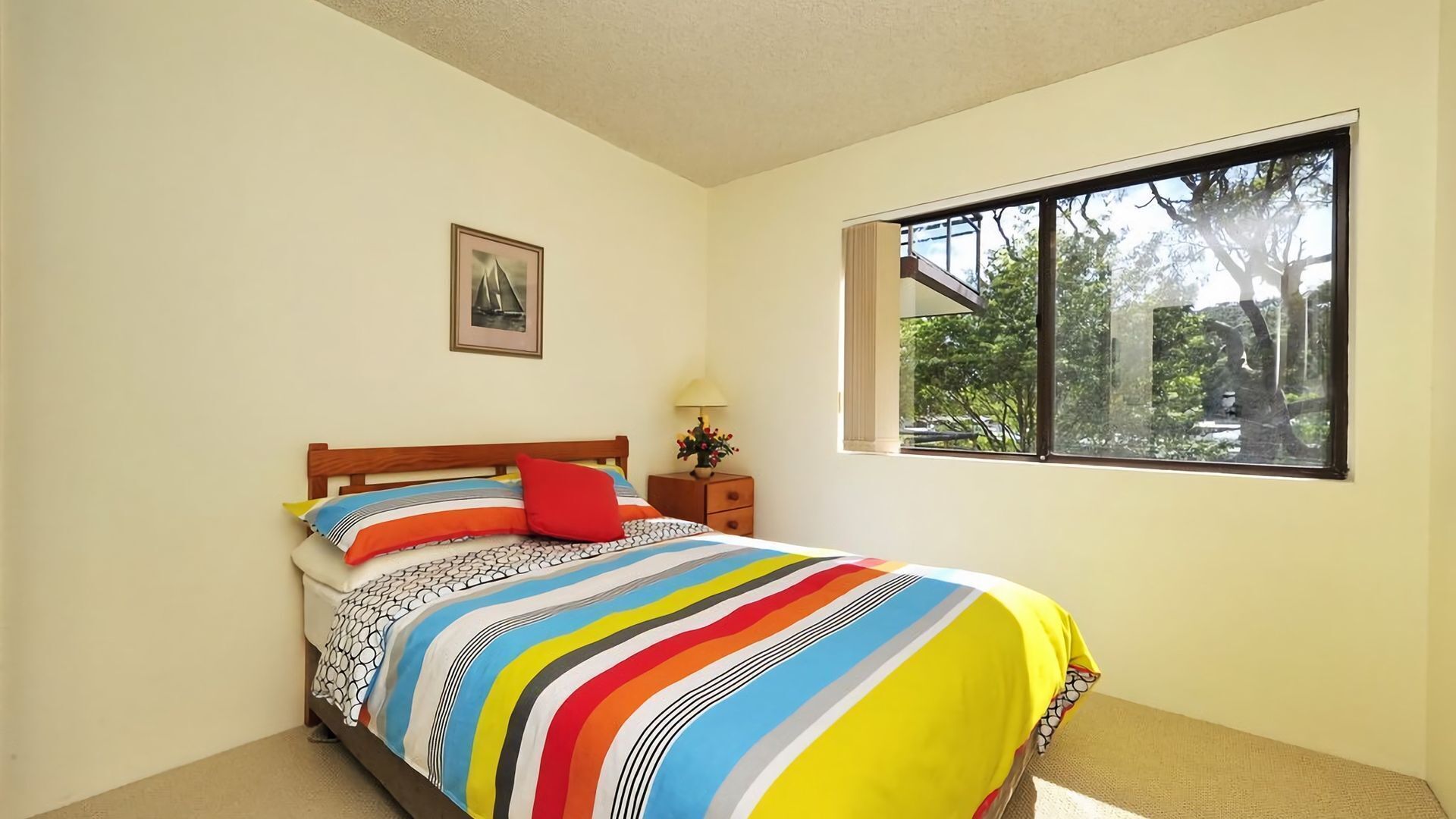 2 bedrooms, bed sheets