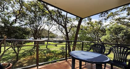 Light & spacious overlooking parkland