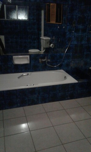Bathroom - Acacia Guesthouse (Kempton Park)