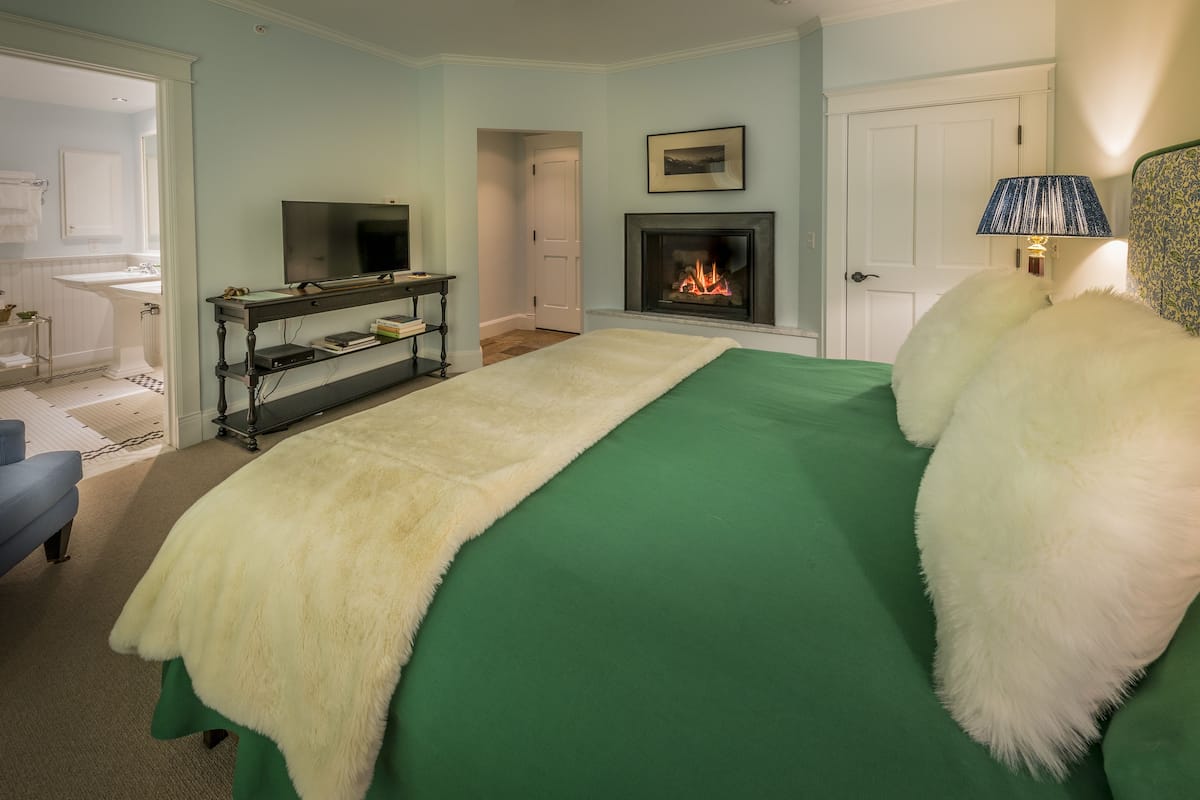 room, 1 king bed, non smoking | soundproofing, free wifi, bed sheets