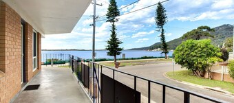 Shoal Bay unit with uninterrupted views of the bay