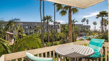 Family Condo, Multiple Beds, Accessible, Ocean View | Balcony