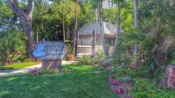 House, Multiple Beds (Sea Breeze Penthouse) | Property grounds