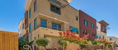 Condo, Multiple Beds | Front of property