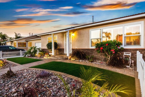 House, Multiple Beds (Coastal Cottage Haven) | Garden - Coastal Cottage Haven (Oceanside)