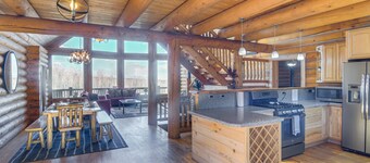 Spacious Fairplay Log Home w/ Patio & Fire Pit!