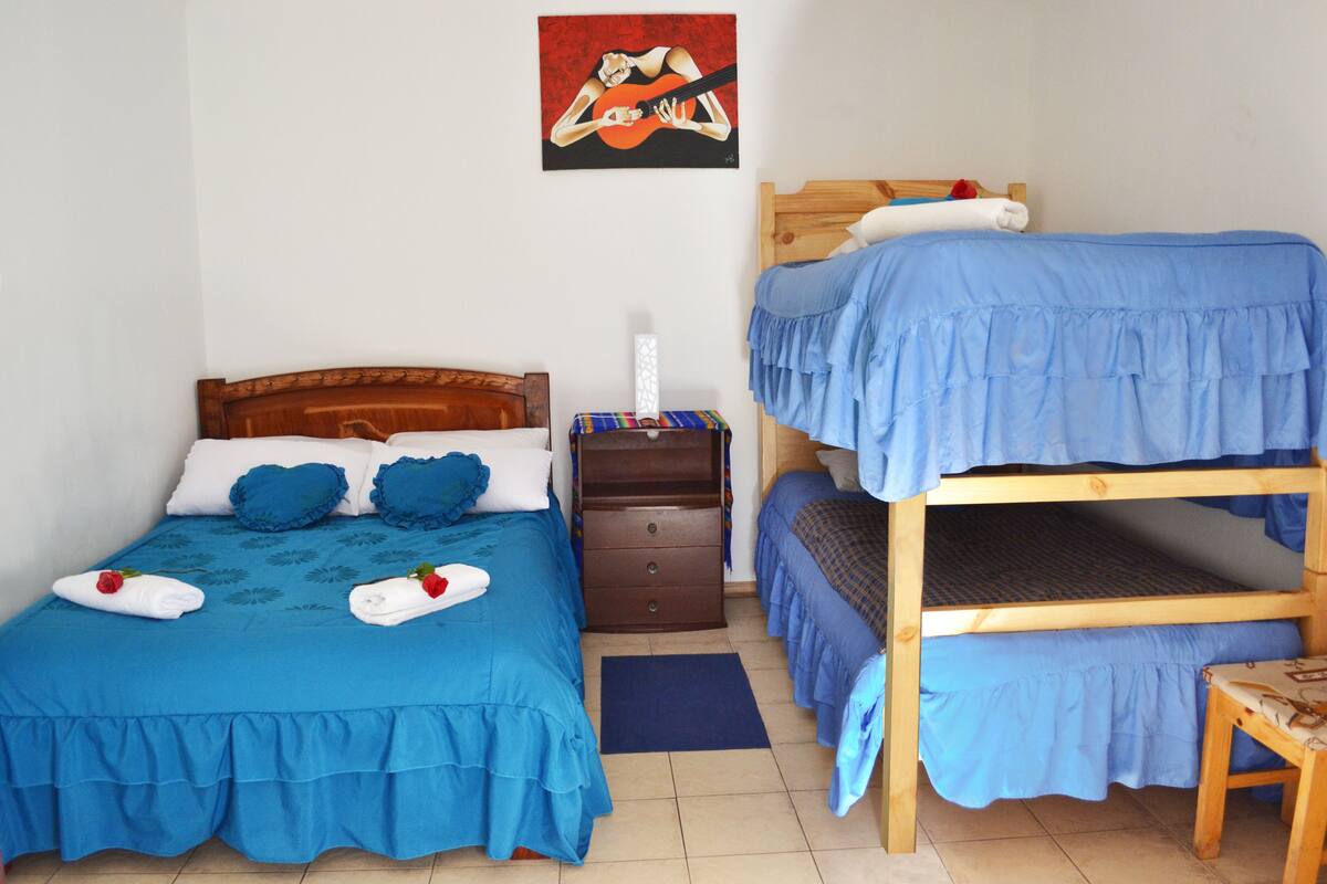 Family Quadruple Room | WiFi (free), bed sheets
