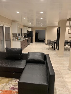 Smart TV, fireplace, video games, books