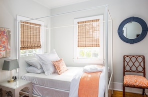 House | 2 bedrooms, free WiFi - 69B Spring Street - 2 BR / 1 BA Holiday home 2 (Charleston)