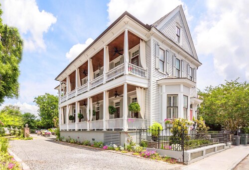 154 E Spring Street - 1 BR / 1 BA Holiday home 1