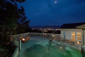 House (maximum occupancy 30) | Pool