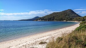 Unclassified image, 2 of 14, button - Castaways, Unit 1/17 Shoal Bay Road (Shoal Bay)