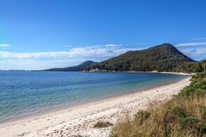 Unclassified image, 2 of 14, button - Castaways, Unit 1/17 Shoal Bay Road (Shoal Bay)
