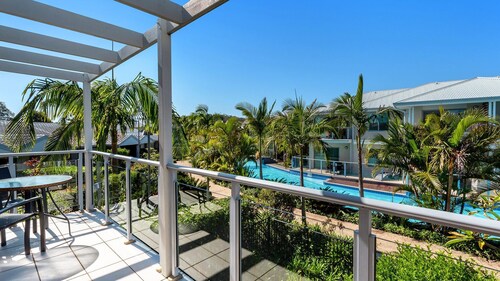351/265 Sandy Point Road, Salamander Bay - Your own private townhouse within Pacific Blue Resort